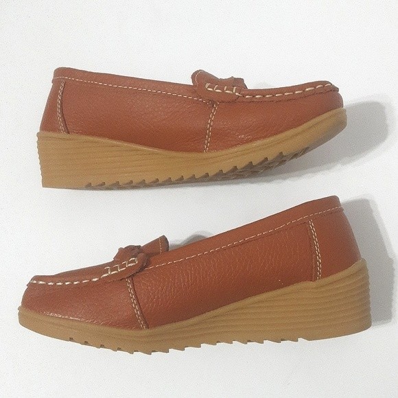 Soft Leather Moccasin Loafers US 6 Handstitched Casual Comfy Chic Wedge Shoes - Picture 4 of 7